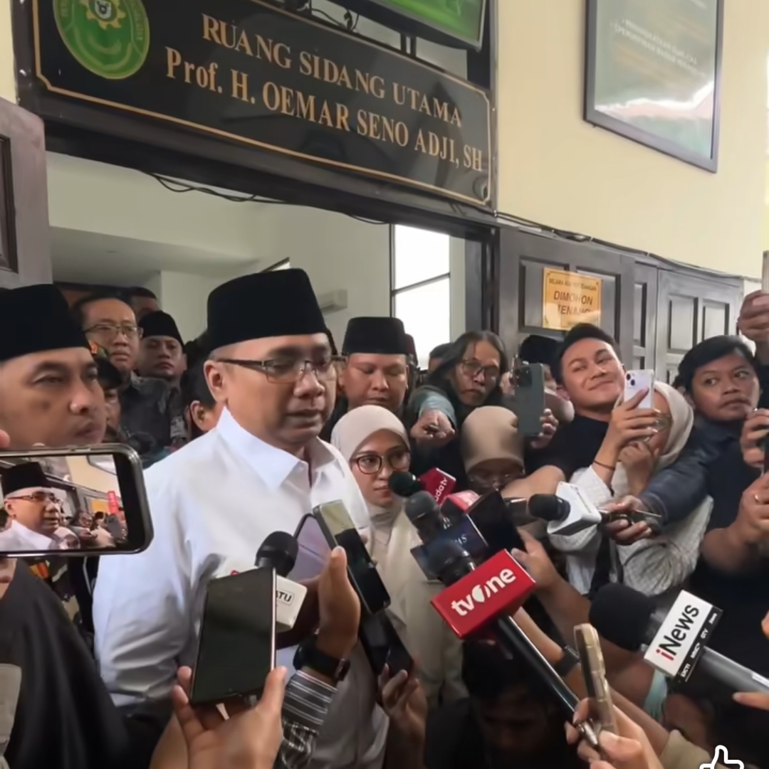 Tersangka koruptor dana haji yaqut cholil, mengajukan praperadilan atas penetapan tersangka yg diterimanya oleh kpk