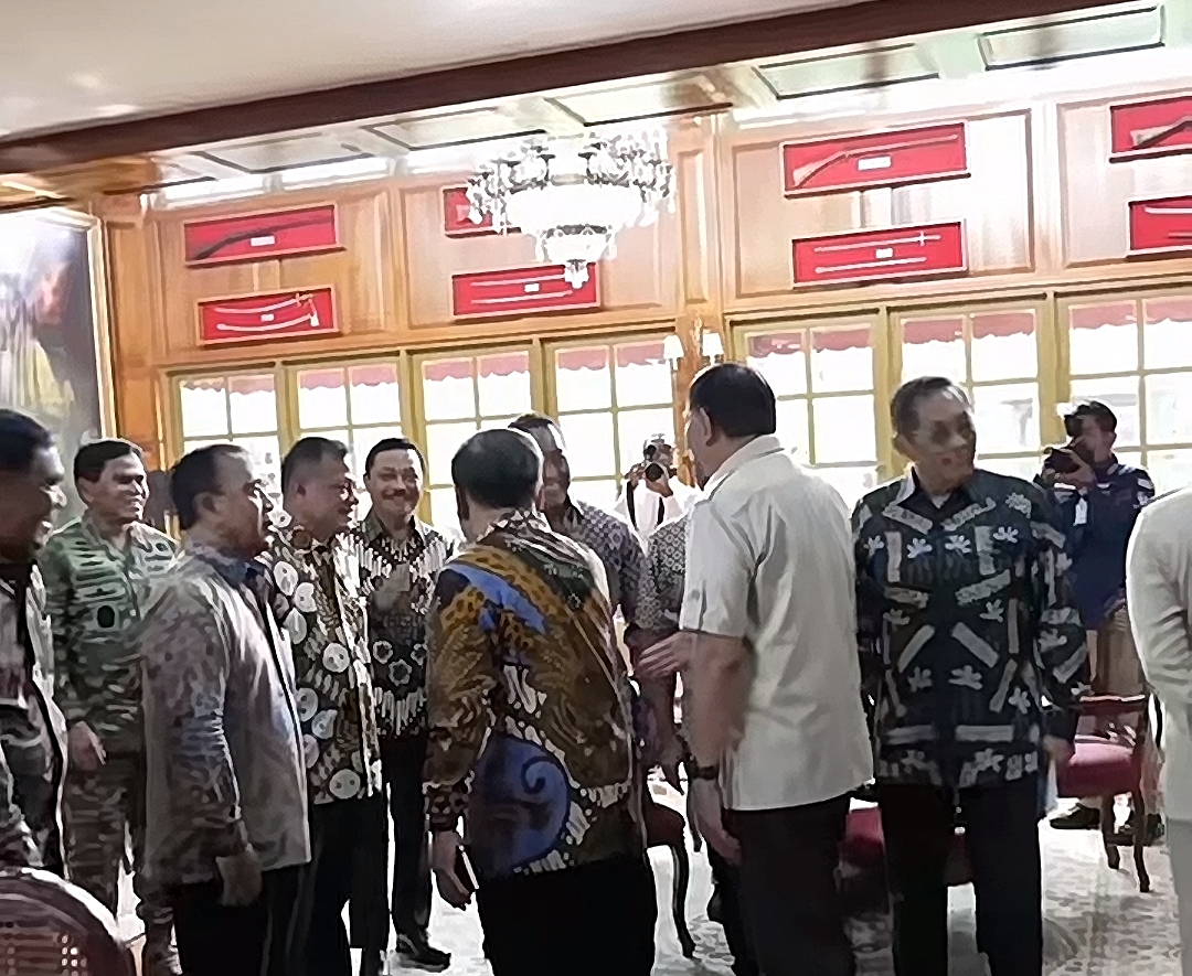 bahas pertahanan, menhan syafrie syamsudin undang jendral purnawirawan, ada gatot nurmantyo