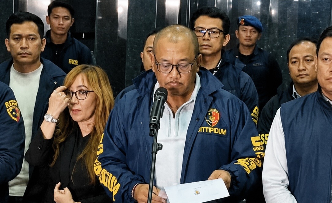 🚨 321 WNA diamankan dalam penggerebekan markas judi online internasional di kawasan Hayam Wuruk, Jakarta Barat. Polisi menemukan puluhan situs judi daring hingga menyita miliaran rupiah dari lokasi penggerebekan.