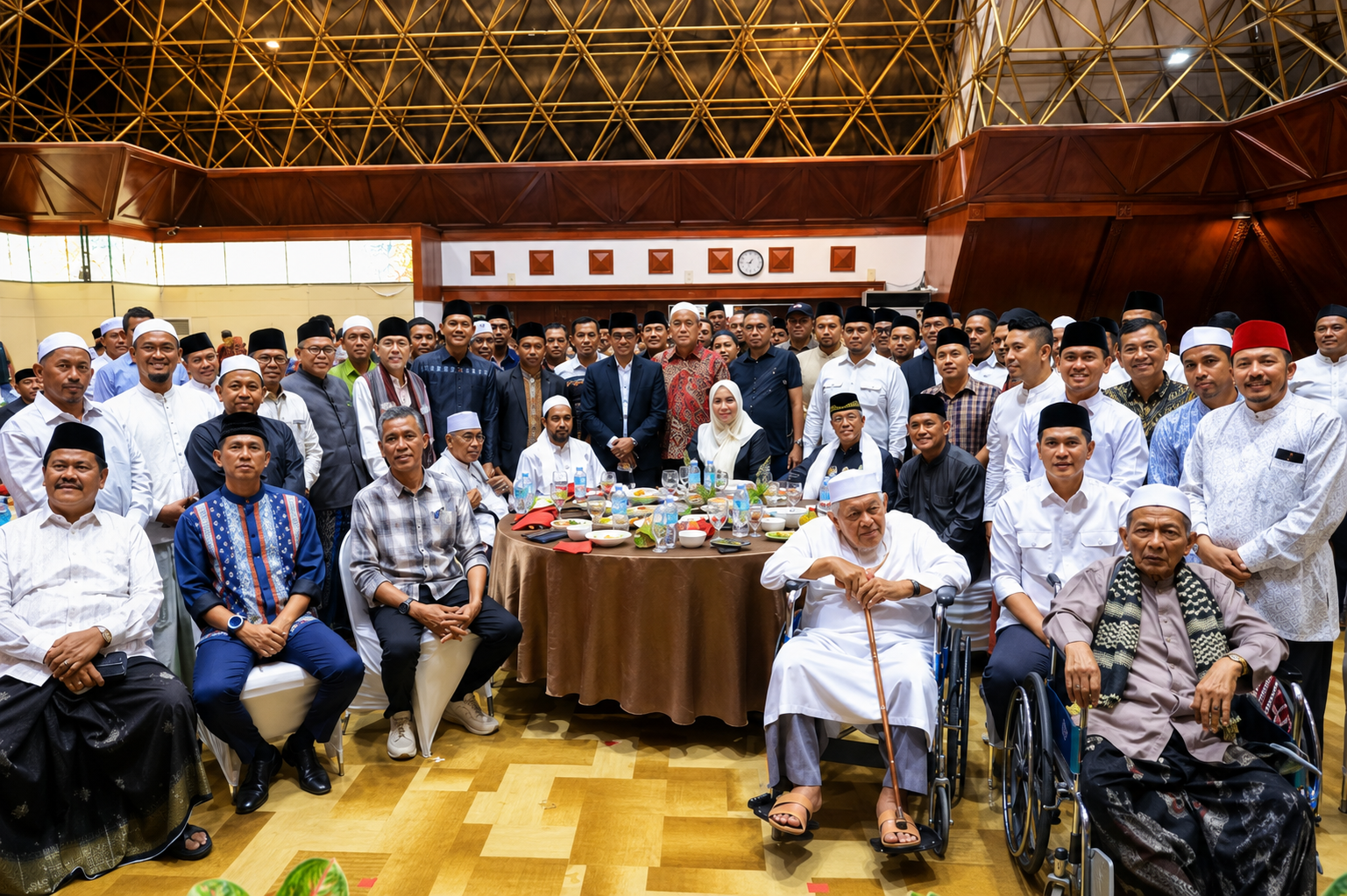 Silaturahmi Pemerintah Aceh bersama para ulama menjadi momentum penting dalam memperkuat ukhuwah serta membahas berbagai program untuk kepentingan masyarakat Aceh.