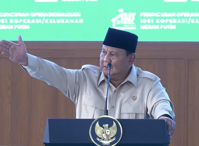 Presiden RI Prabowo Subianto menyoroti masih adanya berbagai kendala dalam pelaksanaan program Makan Bergizi Gratis (MBG). Pemerintah menegaskan akan menindak tegas pihak yang menyalahgunakan kewenangan demi menjaga program tetap berjalan untuk kesejahter