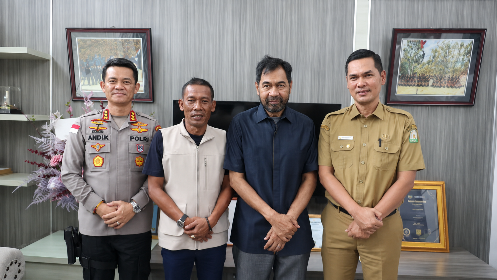 Gelombang aspirasi masyarakat Aceh terkait Jaminan Kesehatan Aceh (JKA) akhirnya mendapat respons dari Pemerintah Aceh. Gubernur Aceh, Muzakir Manaf atau Mualem, resmi menginstruksikan pencabutan Pergub Nomor 2 Tahun 2026.