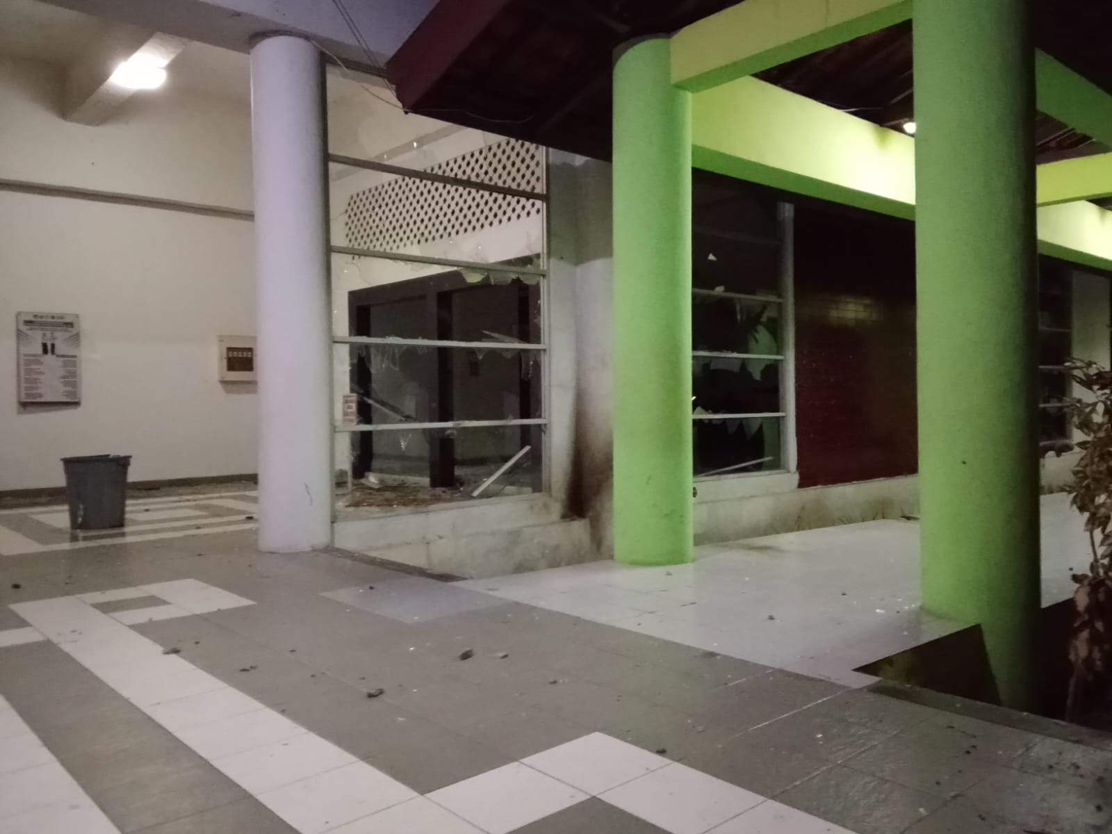 Bentrok mahasiswa di USK picu kebakaran gedung fakultas pertanian